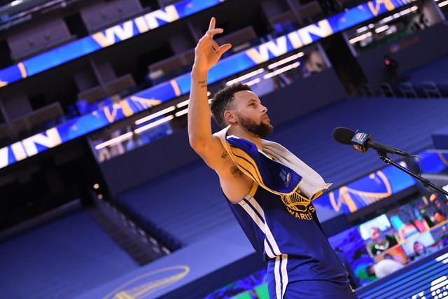 詹姆斯25+7+10拉塞尔27+10 湖人大胜老鹰回第9