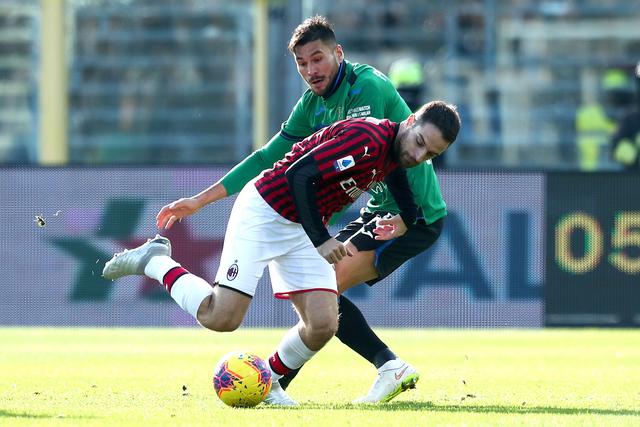 高诗岩23+11山东胜江苏 黎伊扬21分福建胜青岛